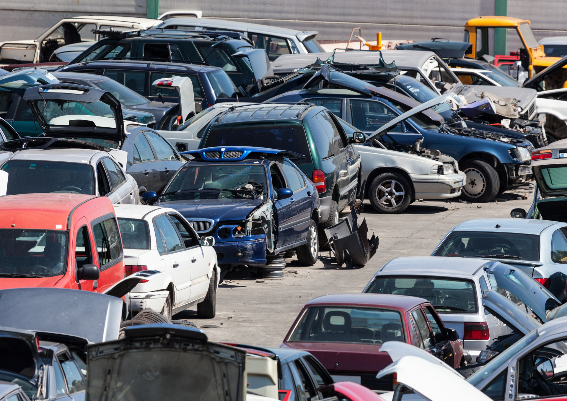 Scrap Cars for Cash and Lower Your Carbon Footprint Responsibly