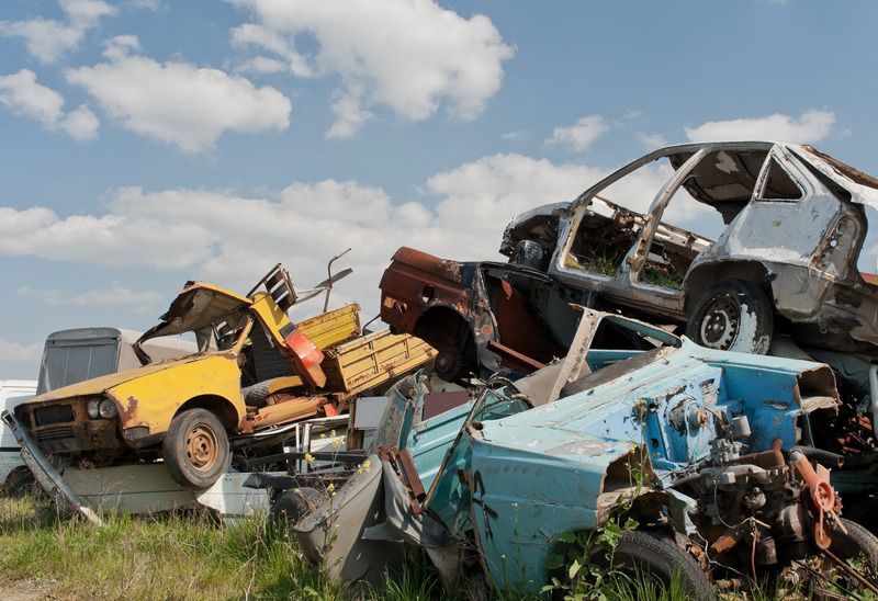 Why You Should Use a Professional Scrap Car Service
