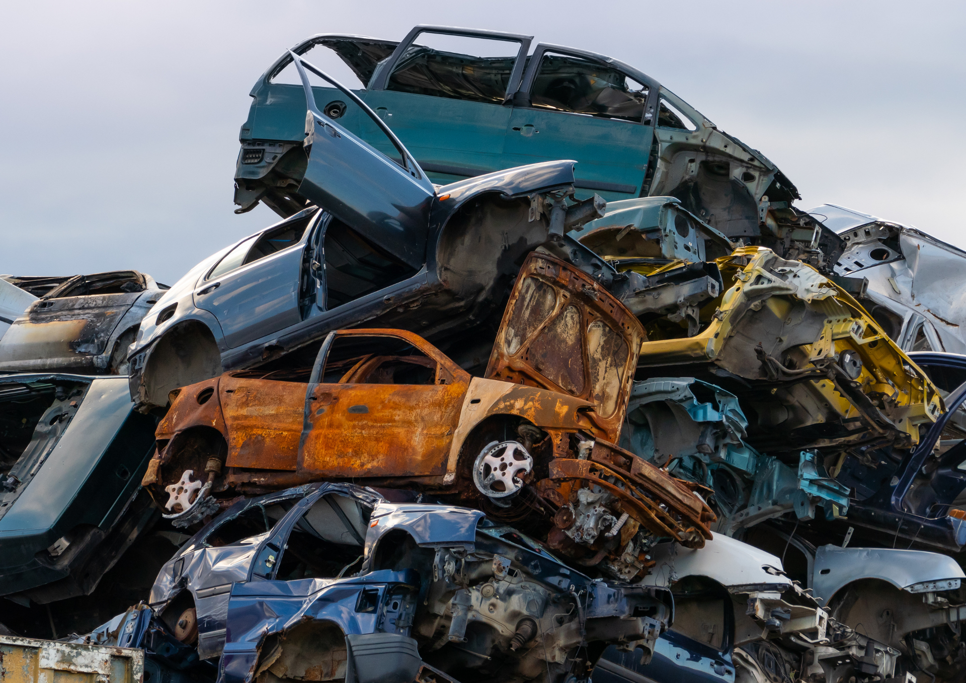 How Local Scrap Yards Work Out the Value of Your Scrap Vehicle